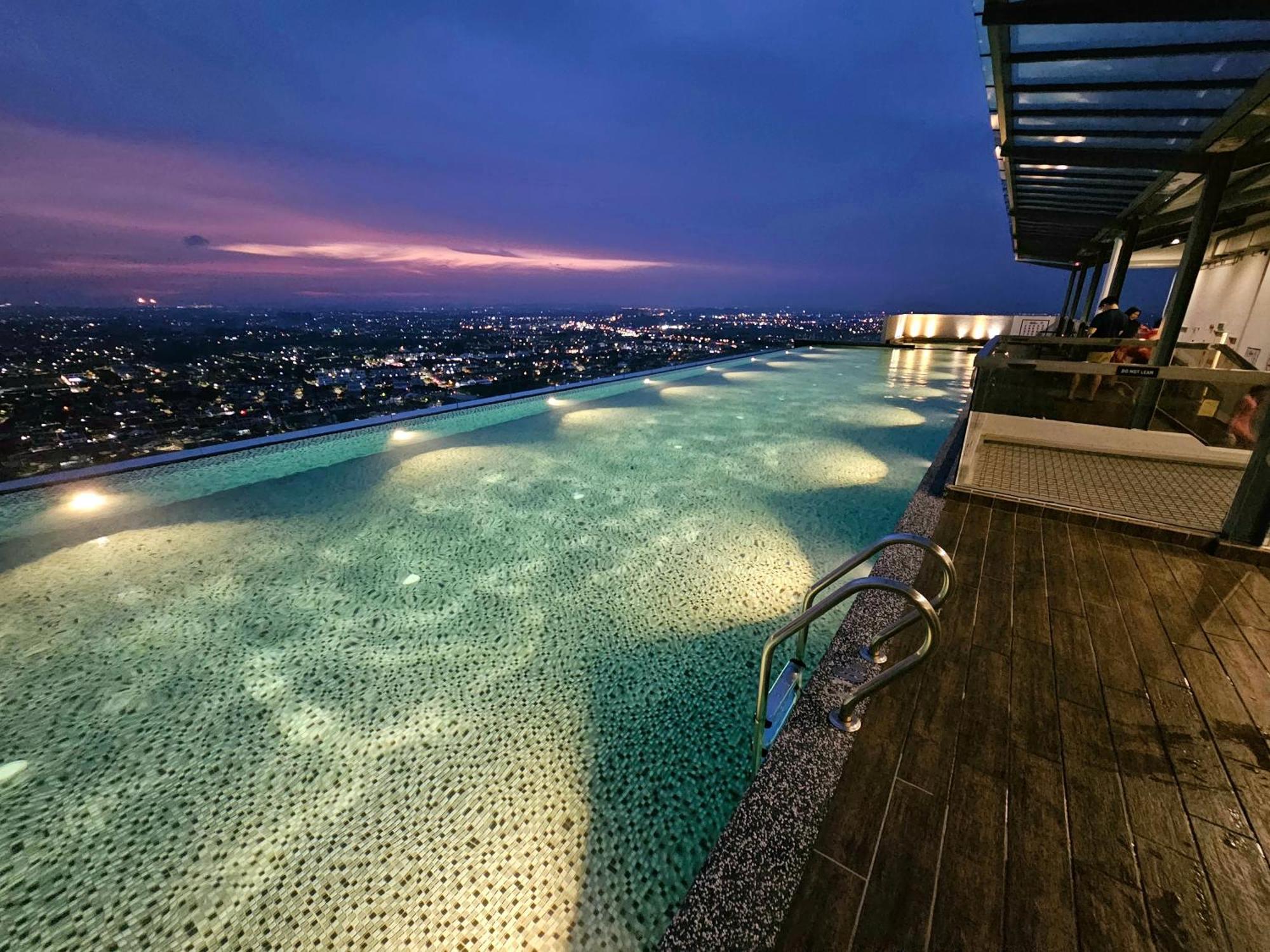 Quartz Paragon Suites Melaka By Ggm Kültér fotó